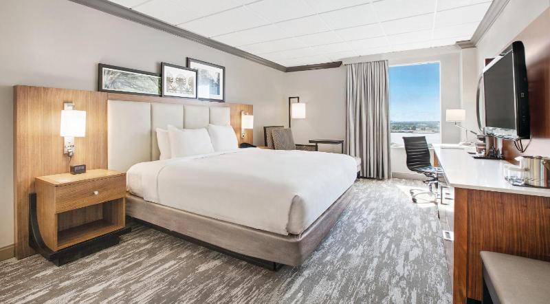 DoubleTree by Hilton New Orleans Main image 2